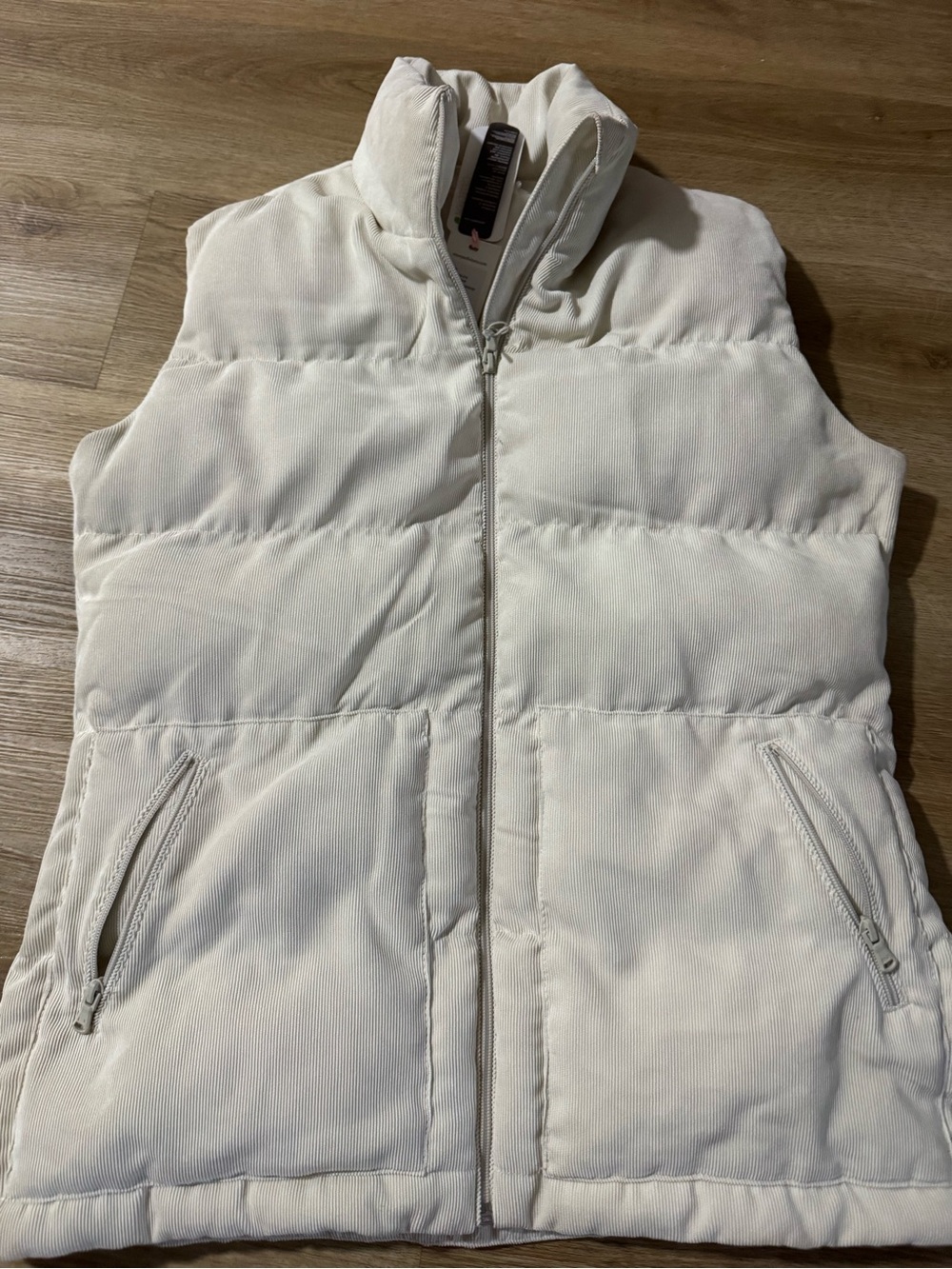 Vineyard Vines Cream Quilted Puffer Vest